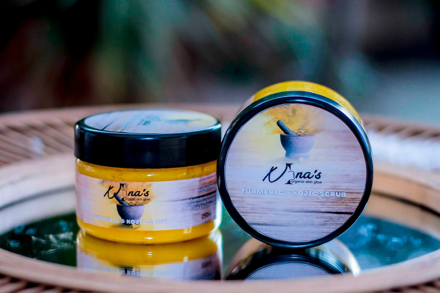 Kojic & Turmeric scrub